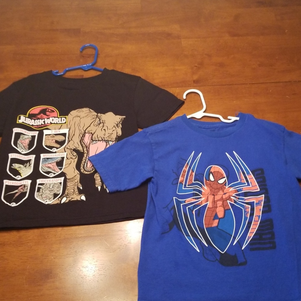 ❤Spiderman shirt and Jurassic World shirt size 7